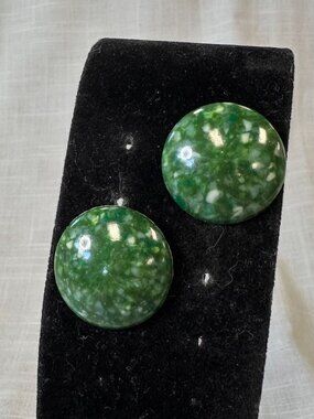 Vintage 80s Green Mottled Round Domed Earrings